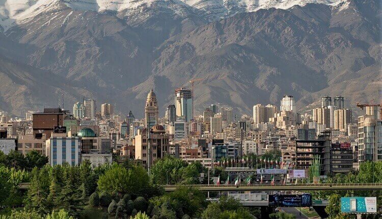 رییس اتحادیه مشاوران املاک تهران: قیمت خانه سقوط می‌کند